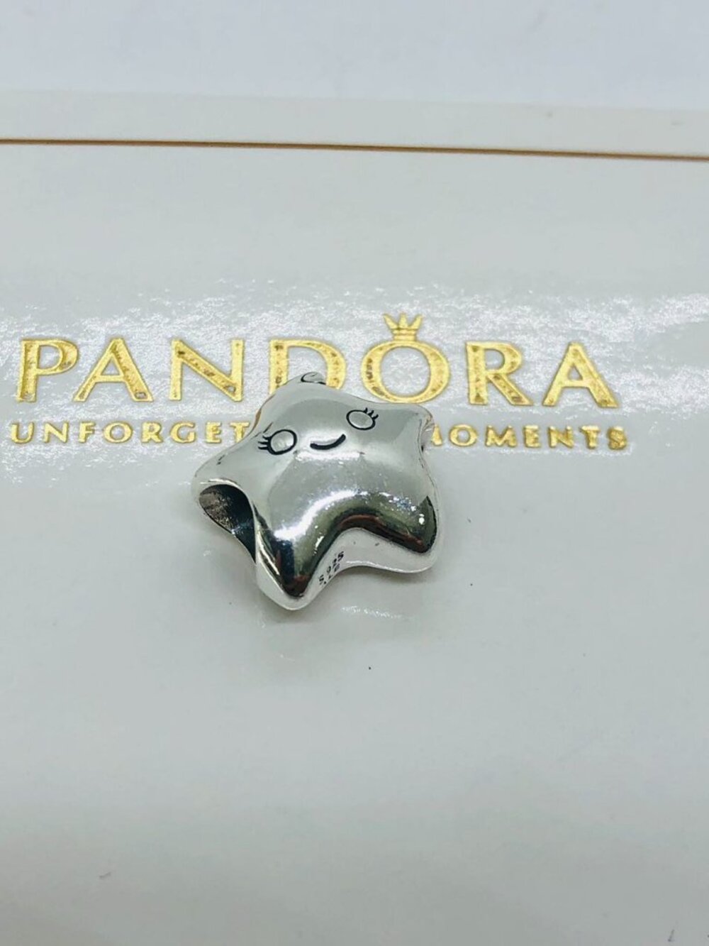 Pandora Isa the Star Charm